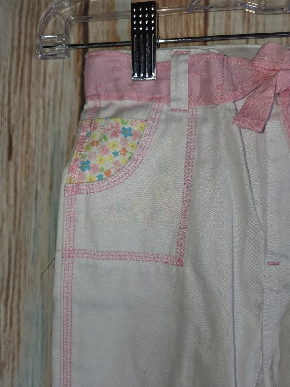 Copper Key 2 Piece Set White Tank Top & Pants w/Pink Trim & Multicolor Flower.
